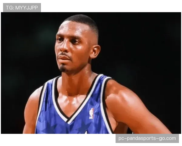 安芬尼·哈达威突破拉开空间，快攻转换效率显著提升